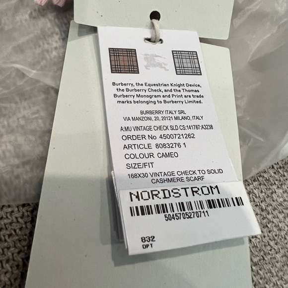 NEW Burberry 168X30 Pink Check To Solid Reversible Cashmere Scarf - Picture 6 of 16